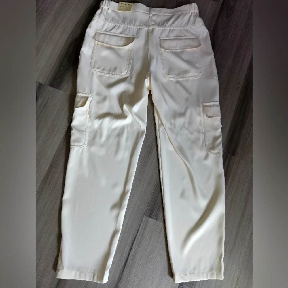 Max Studio London Ivory Cargo Pants - Picture 7 of 12